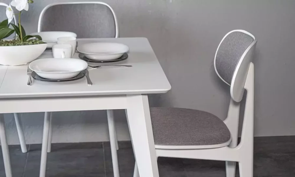 Обеденный комплект: стол Милан и стулья Крис Prestol™